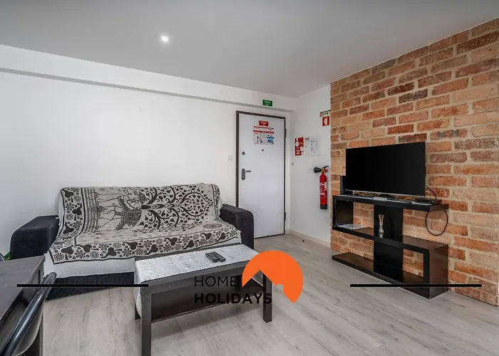 #296 Da Rocha By Holidays